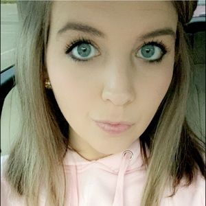 Meet your Posher, Calli